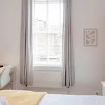 Stylish & Comfortable Modern Getaway