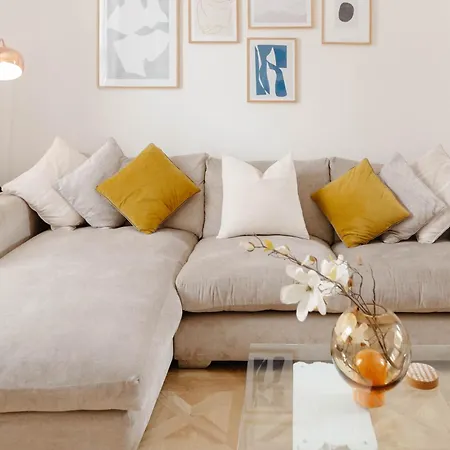 Stylish & Comfortable Modern Getaway Holiday home York