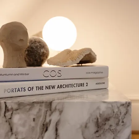 Stylish & Comfortable Modern Getaway * York