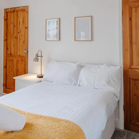 Dom wakacyjny Stylish & Comfortable Modern Getaway York