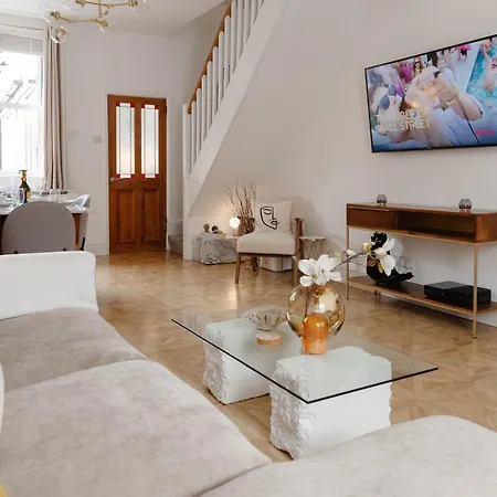 Holiday home Stylish & Comfortable Modern Getaway York