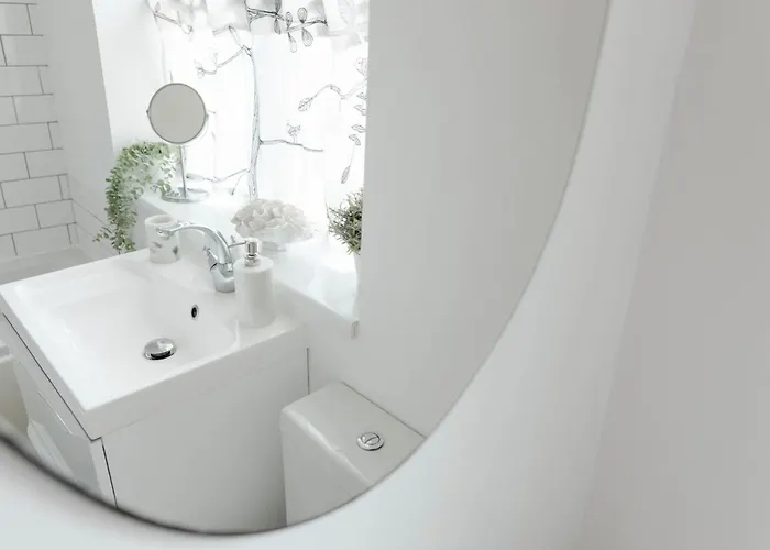 Stylish & Comfortable Modern Getaway *