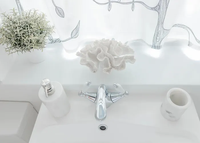 Stylish & Comfortable Modern Getaway 度假居 *