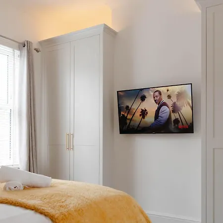 Semesterbostad Stylish & Comfortable Modern Getaway *