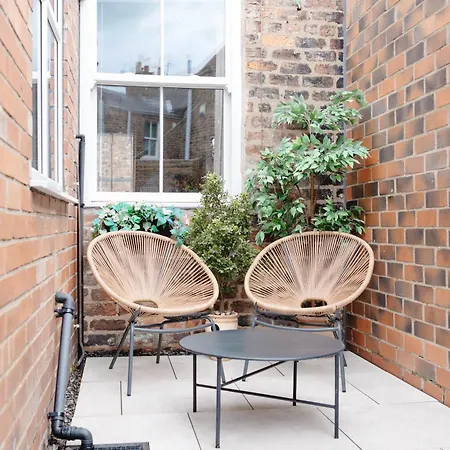 Stylish & Comfortable Modern Getaway